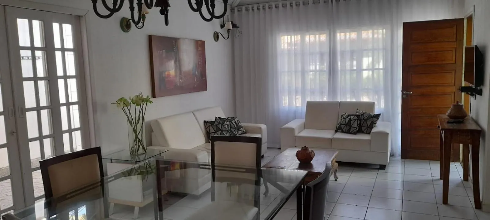 Linda Casa Para Temporada No Pero/Cabo Frio Brazil